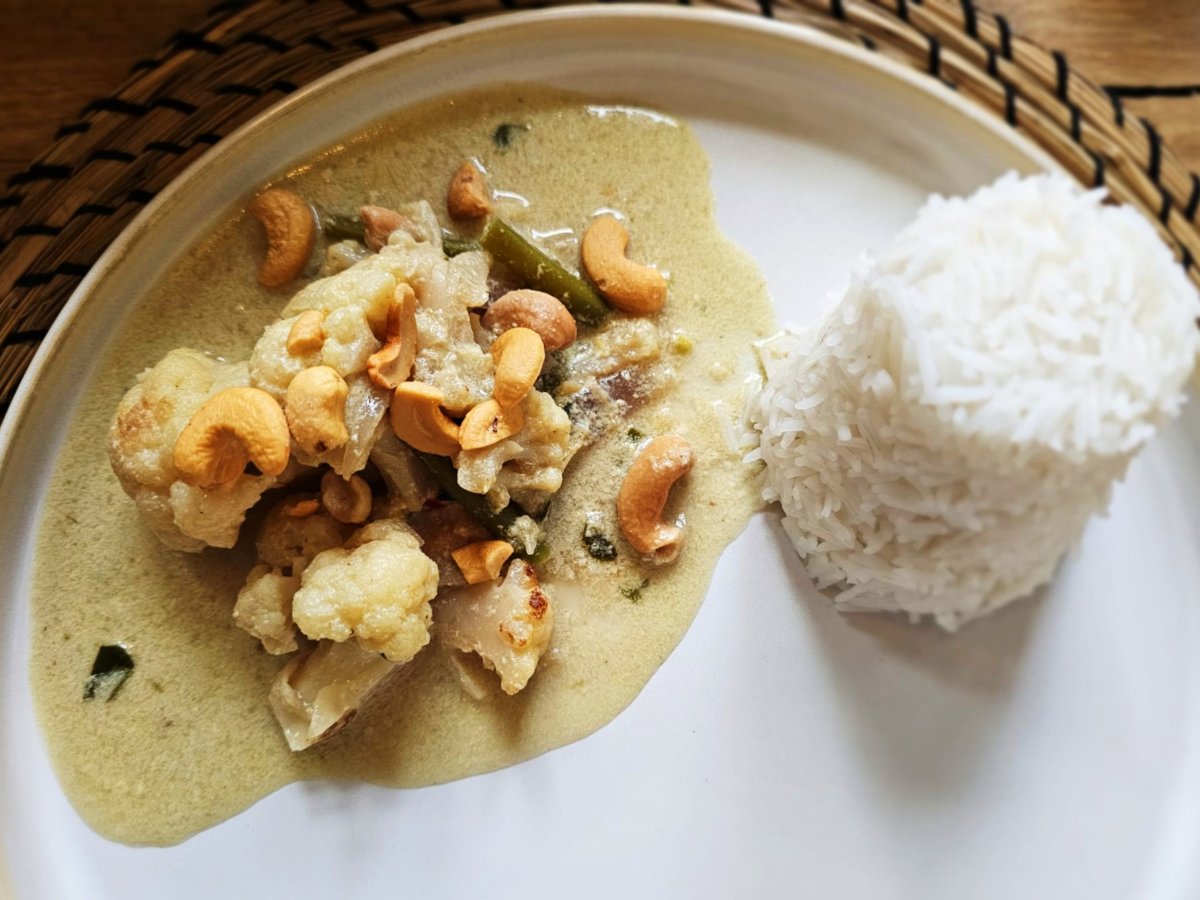 Choo chee bloemkool met cashewnoten