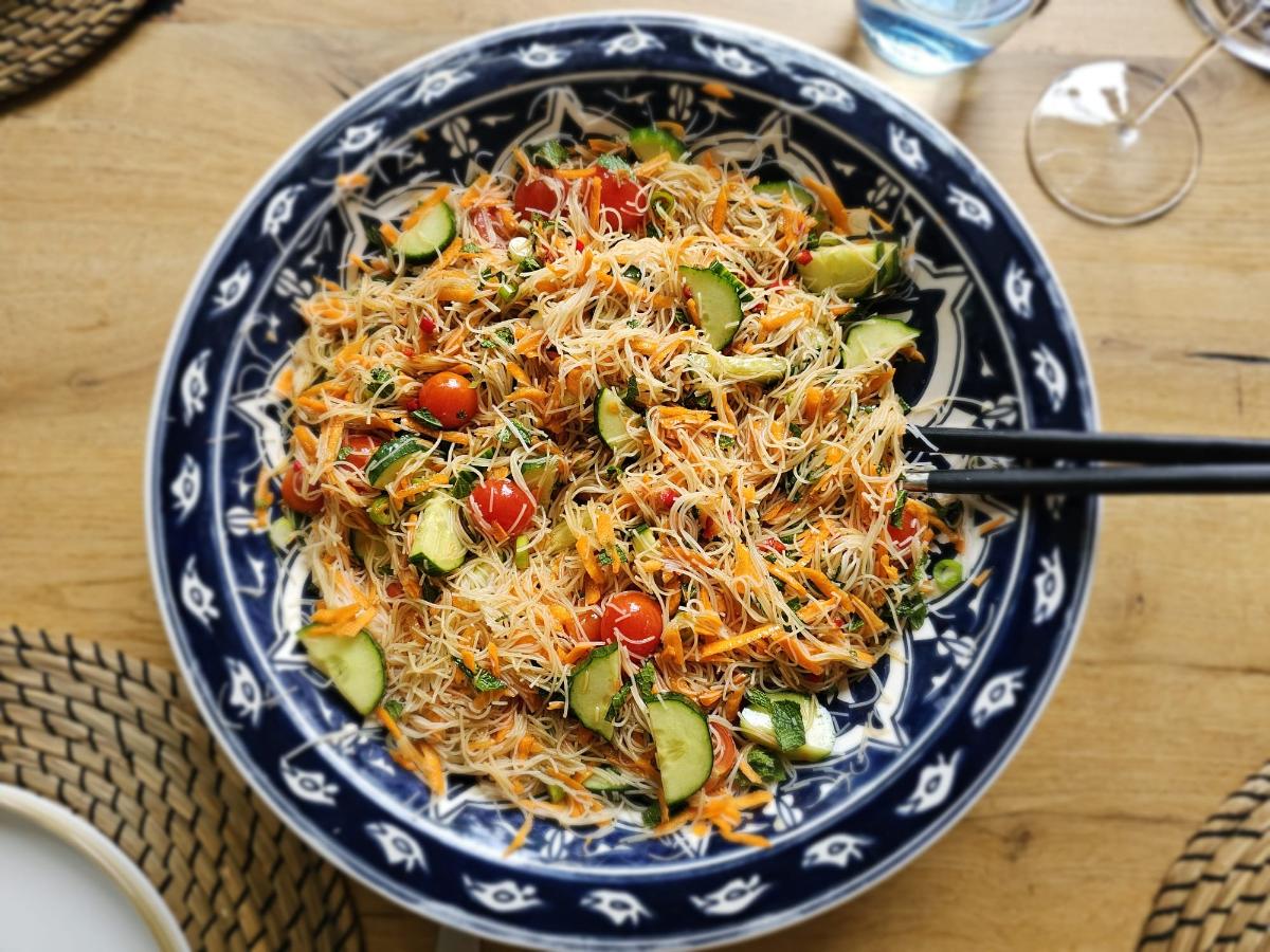 Thaise glasnoedelsalade