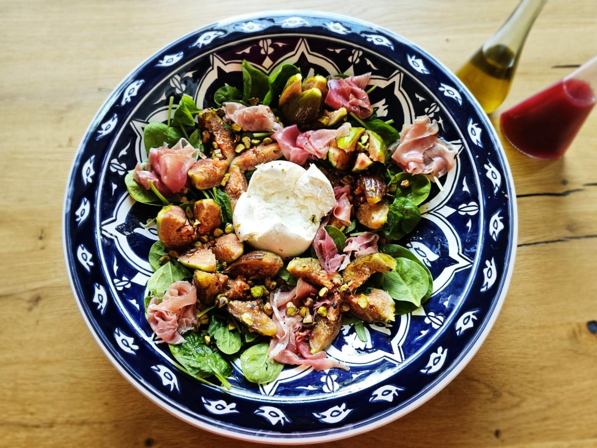 Vijgen salade met burrata en Parmaham